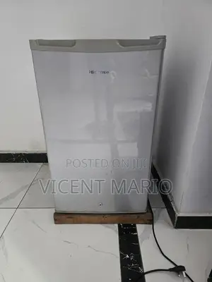 Used Hisense Ref 90l