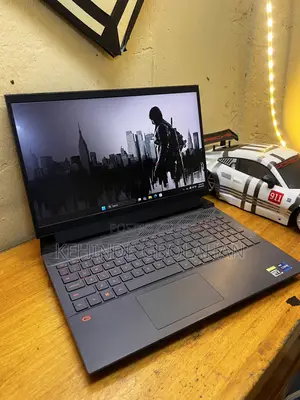 Laptop Dell G15 5511 16GB Intel Core i7 SSD 512GB