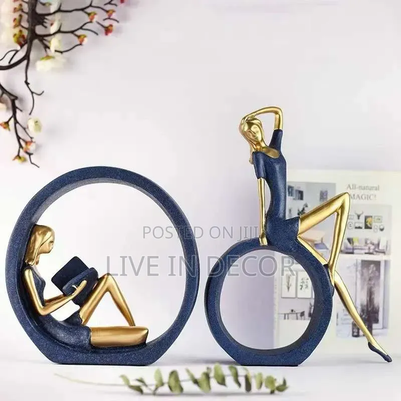 Ok Ladies Statue