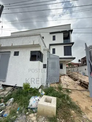 4bdrm Duplex in Lekki Phase 1 for rent