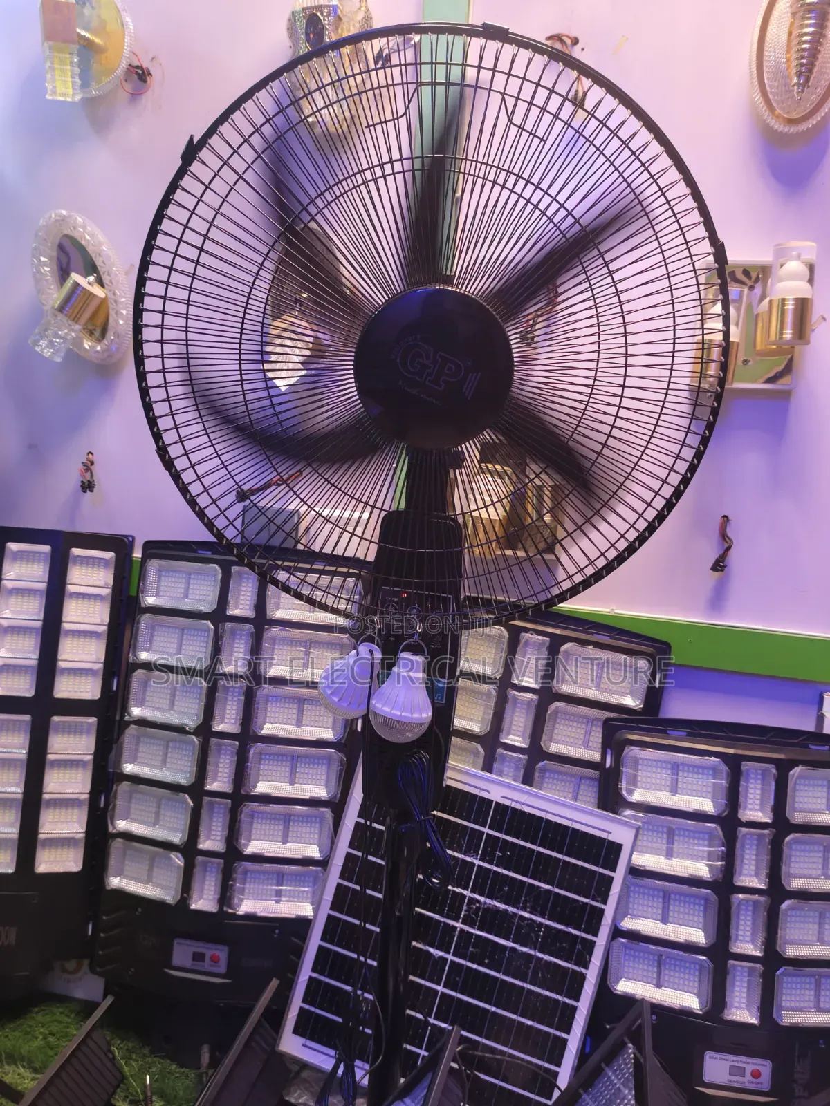 Solar/Rechargeable Fan