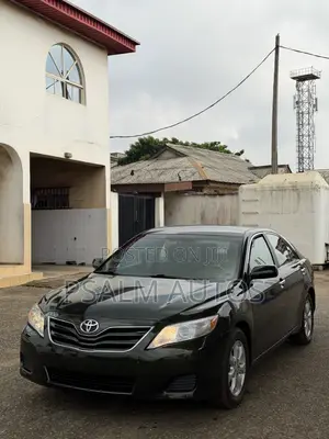 Toyota Camry 2010 Green