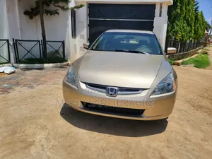 Honda Accord Automatic 2005 Gold
