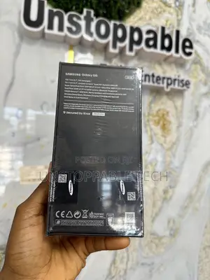New Samsung Galaxy S10 128 GB Black