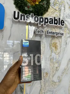 New Samsung Galaxy S10 128 GB Black