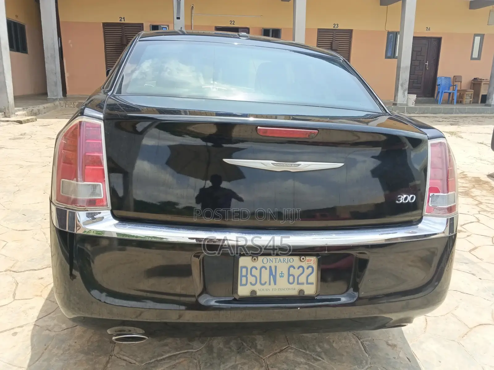 Chrysler 300C 2012 Black