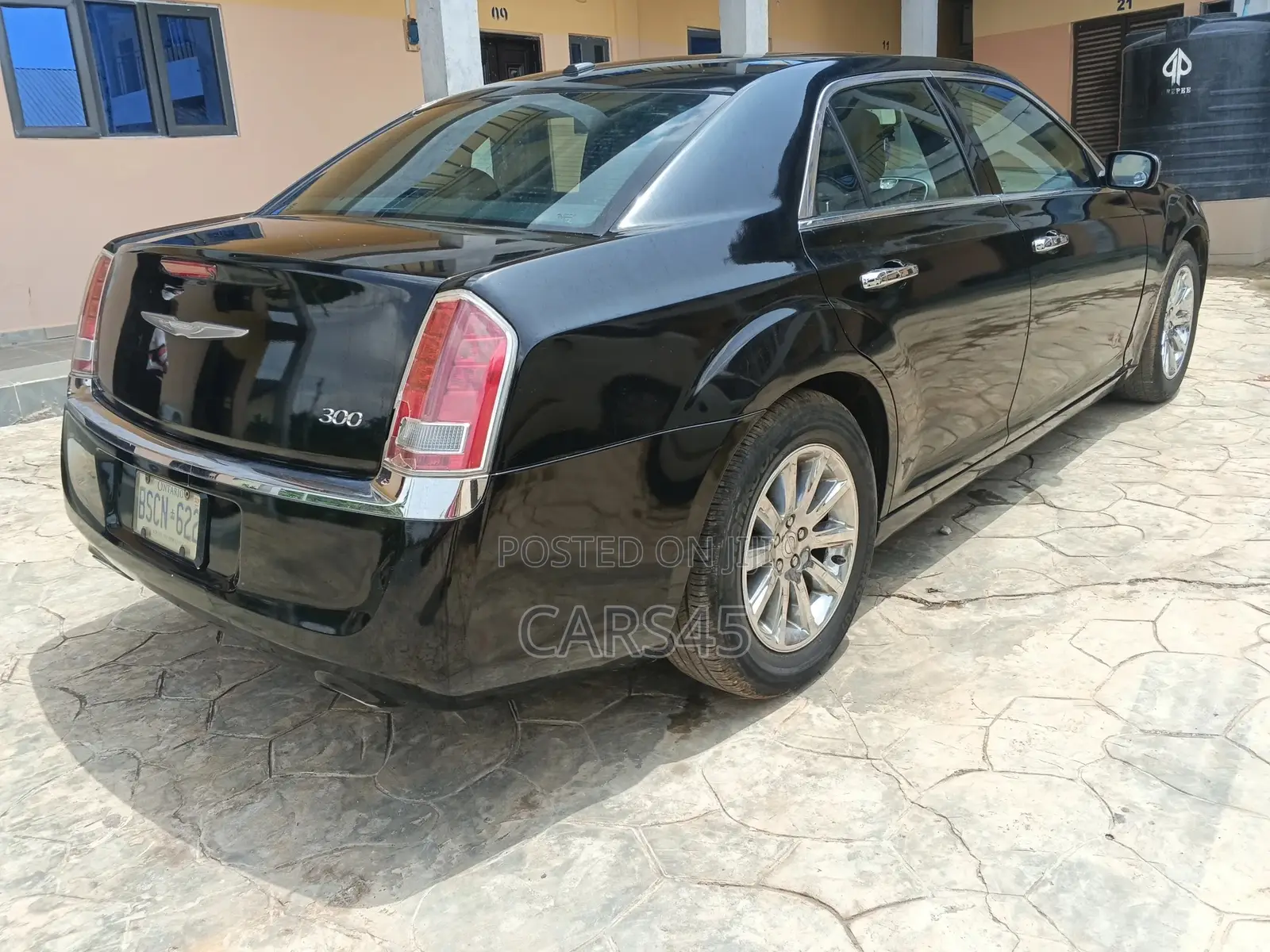 Chrysler 300C 2012 Black