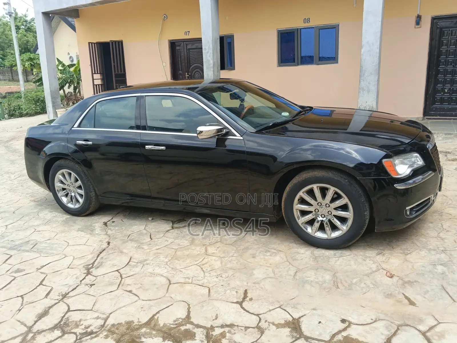 Chrysler 300C 2012 Black