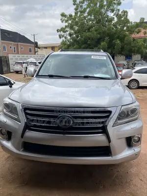 Lexus LX 570 AWD 2013 Silver