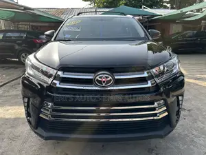 Toyota Highlander XLE 4dr SUV AWD (3.5L 6cyl 6A) 2015 Black