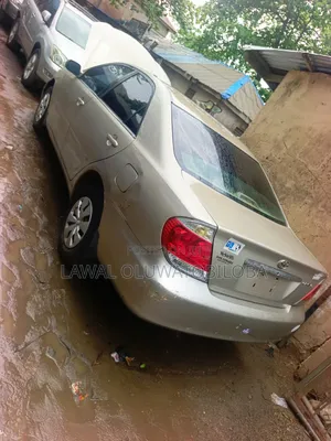 Toyota Camry 2005 Silver