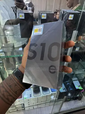 New Samsung Galaxy S10e 128 GB Black