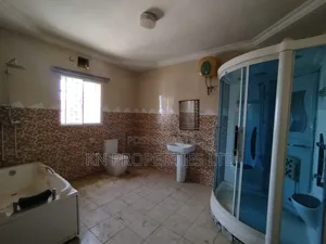 6bdrm Duplex in Gaduwa for rent