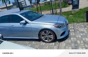 Mercedes-Benz E350 Base 4Matic Sedan AWD (3.5L 6cyl 7A) 2016 Blue