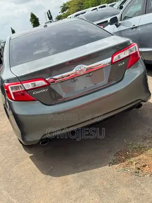 Toyota Camry XLE V6 4dr Sedan (3.5L 6cyl 6A) 2013 Green