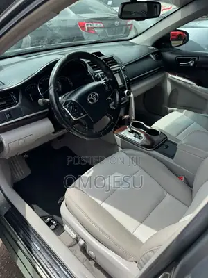 Toyota Camry XLE V6 4dr Sedan (3.5L 6cyl 6A) 2013 Green