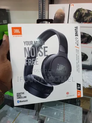 The Jbl 670nc Likely Refers To The Popular Jbl Live 670nc