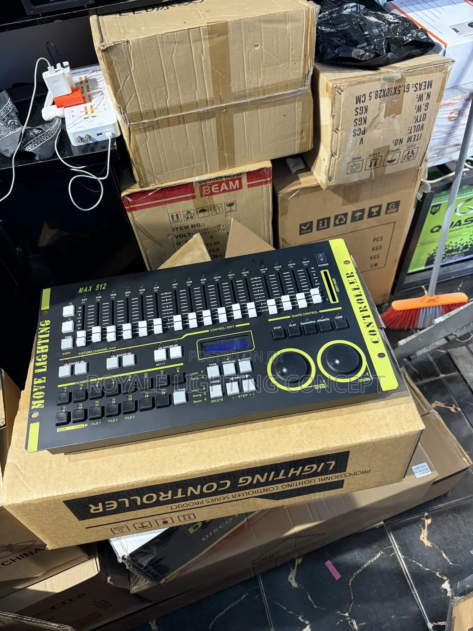 Max 512 Console