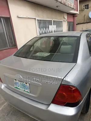 Toyota Corolla 2003 Silver