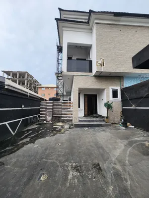 Studio Apartment in Chevron for rent