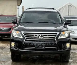Lexus LX 570 AWD 2013 Black