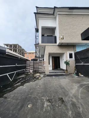 Studio Apartment in Chevron for rent