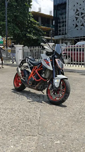 KTM 2017 Orange