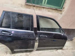 Glk350 2013 Set of Passenger Door