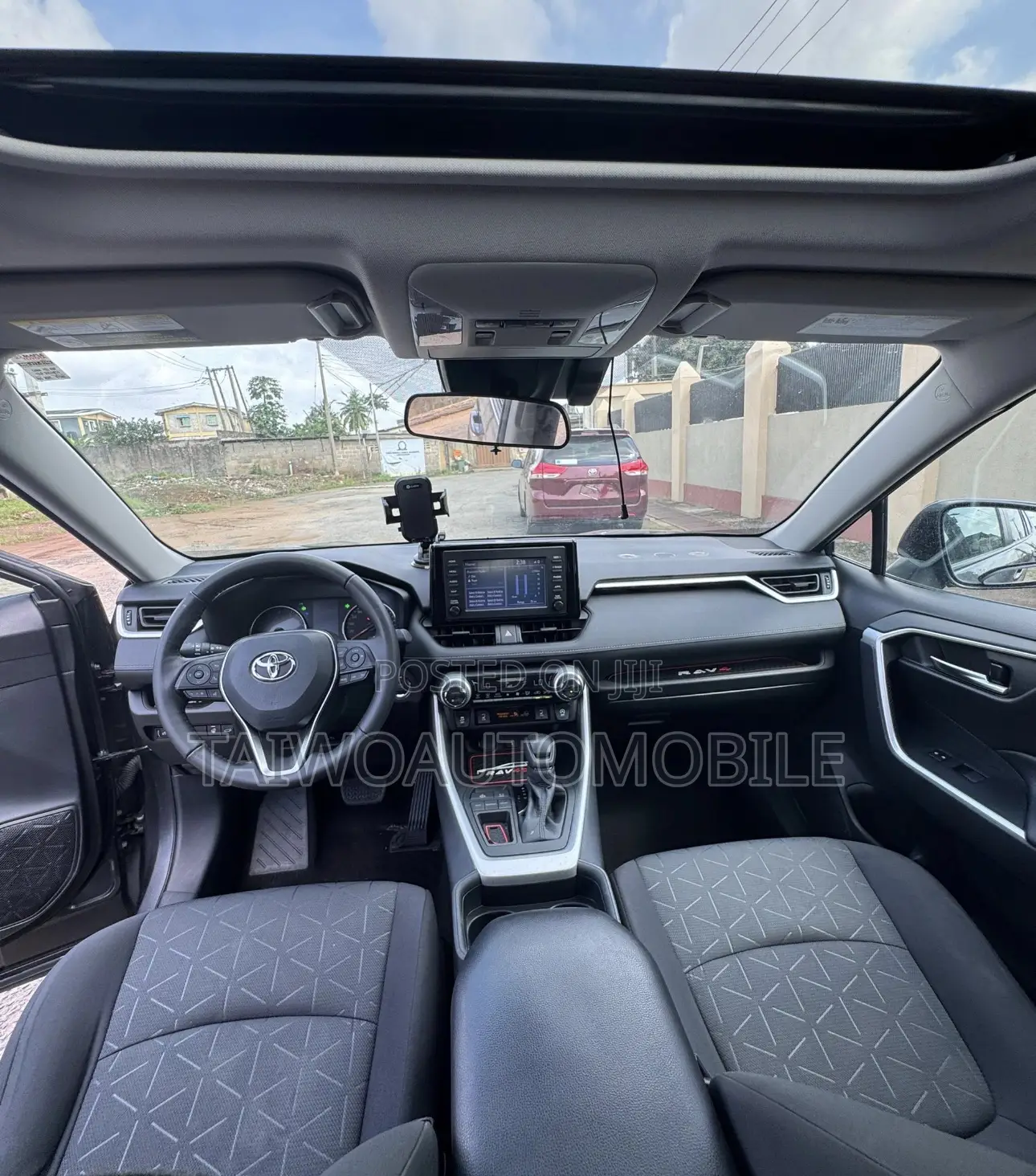 Toyota RAV4 2021 Gray