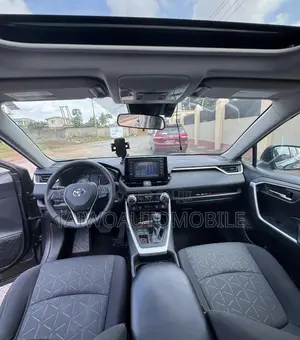 Toyota RAV4 2021 Gray