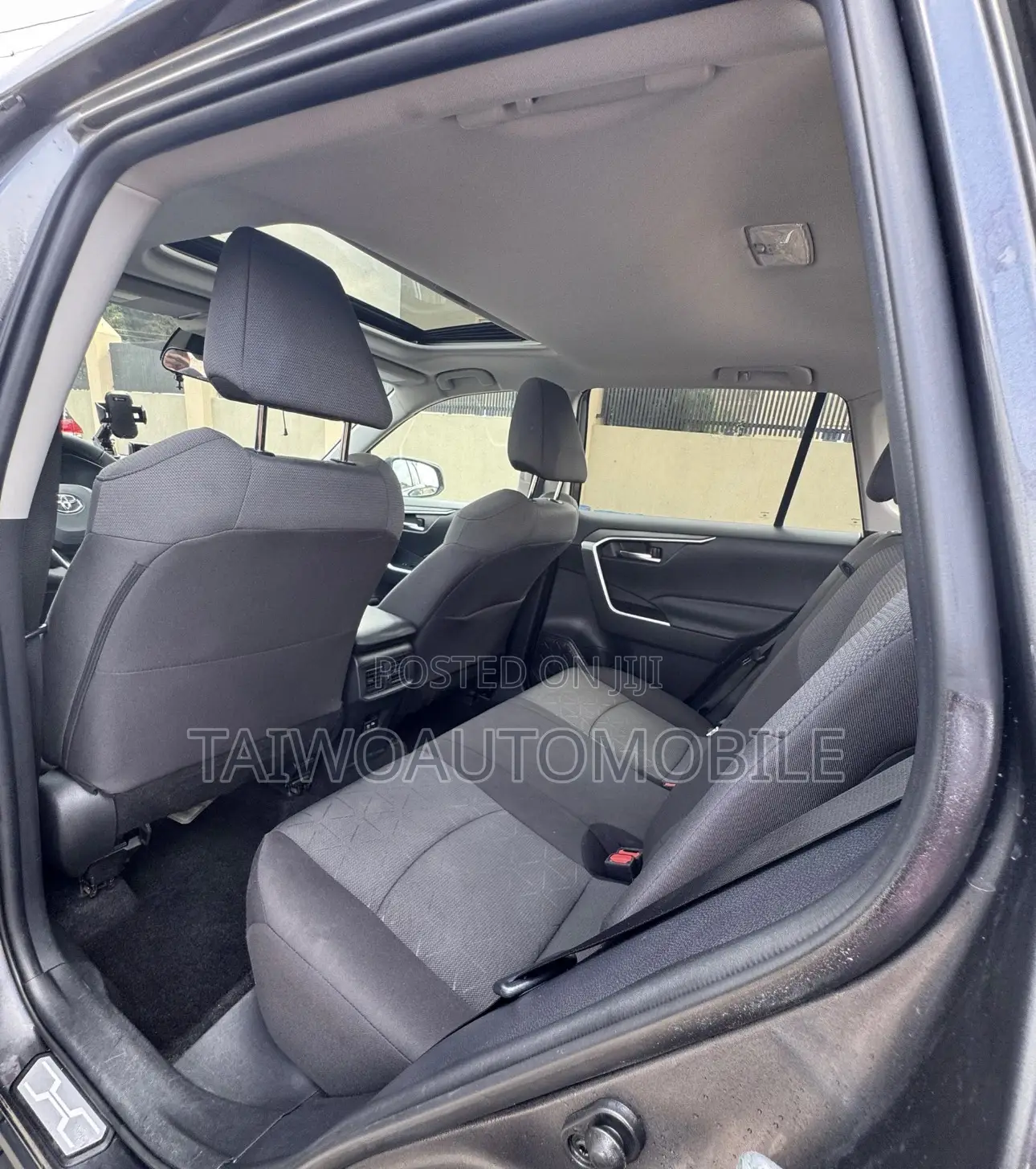 Toyota RAV4 2021 Gray