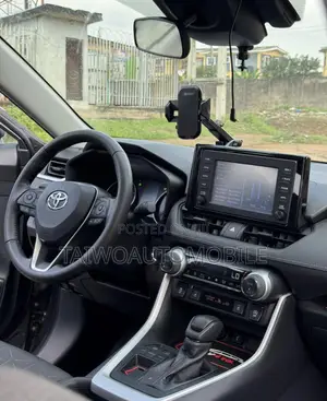 Toyota RAV4 2021 Gray
