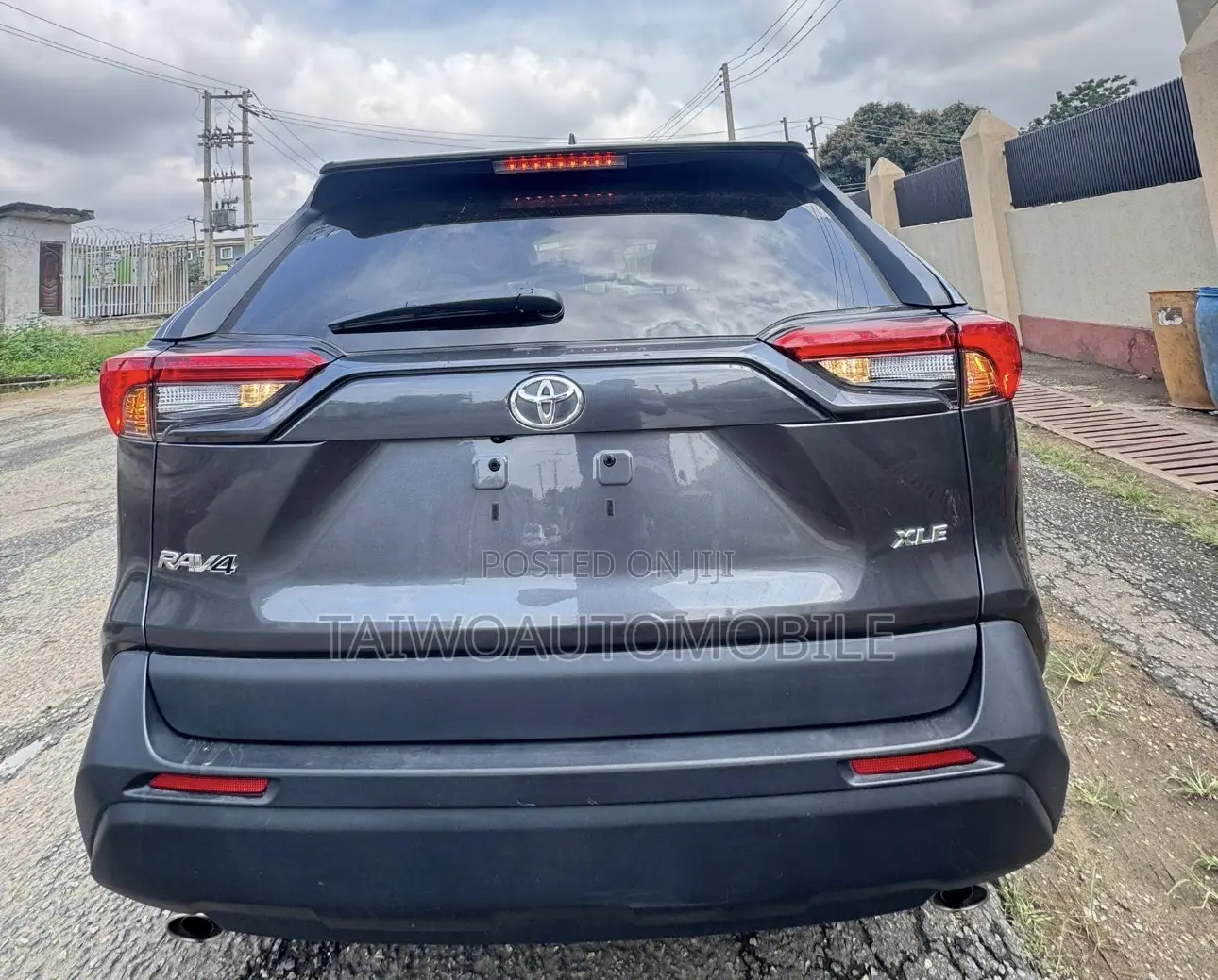 Toyota RAV4 2021 Gray