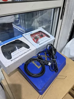 Clean Ps4 Slim + 2 Pads + Games – No Fault