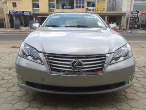 Lexus ES 350 2012 Silver