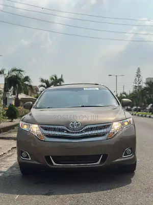 Toyota Venza 2010 Brown