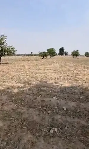 65 Hectares of Residential Land for Sale