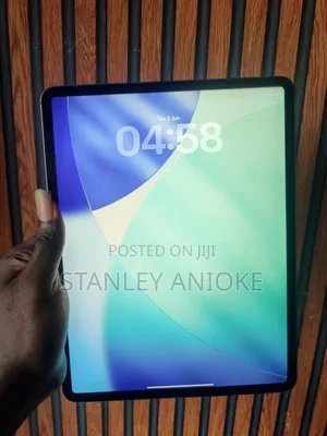 Apple iPad Pro 12.9 (2020) 256 GB Gray