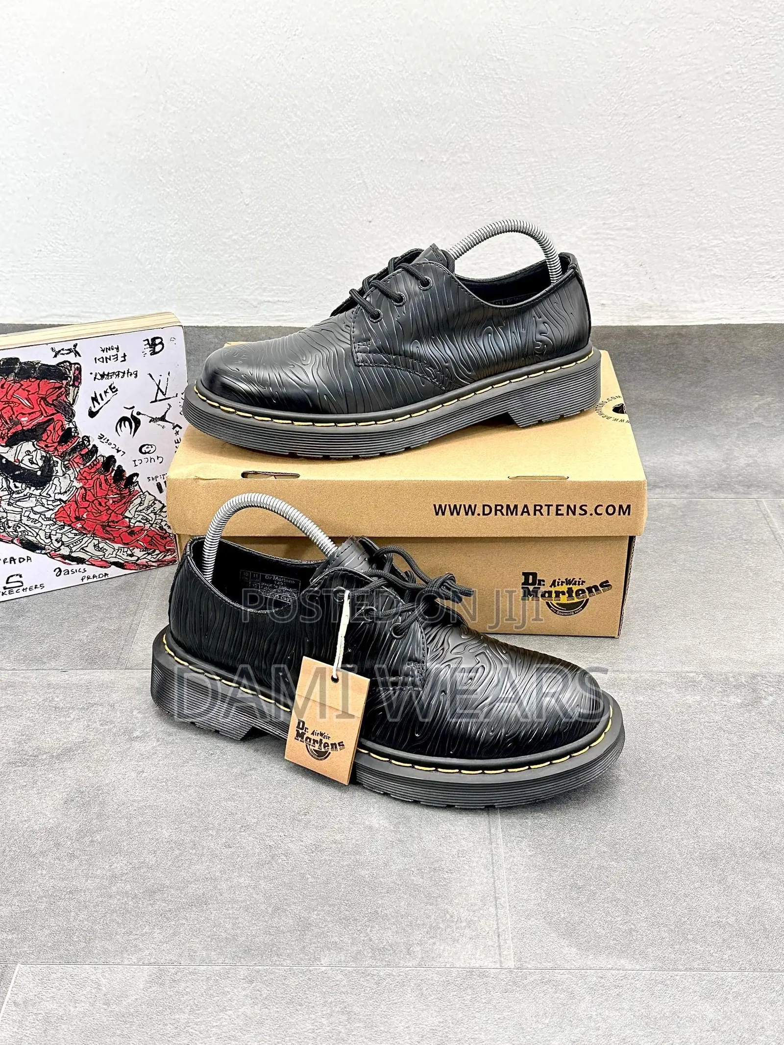 Dr Martens Zebra