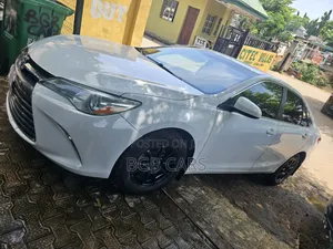 Toyota Camry 2016 White