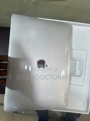 Laptop Apple MacBook 2020 16GB Apple M1 SSD 512GB