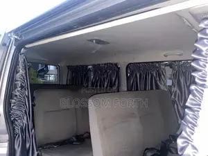 Toyota HiAce 2012 Silver