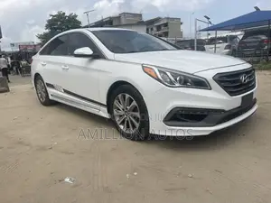 Hyundai Sonata Sport PZEV 4dr Sedan (2.4L 4cyl 6A) 2015 White