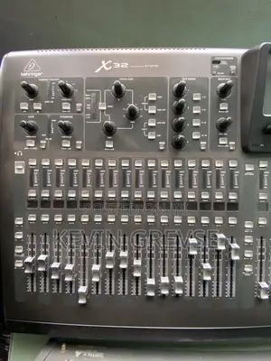 Behringher X32 Mixer