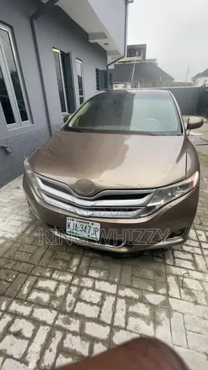 Toyota Venza V6 2010 Brown