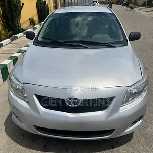 Toyota Corolla 2010 Silver