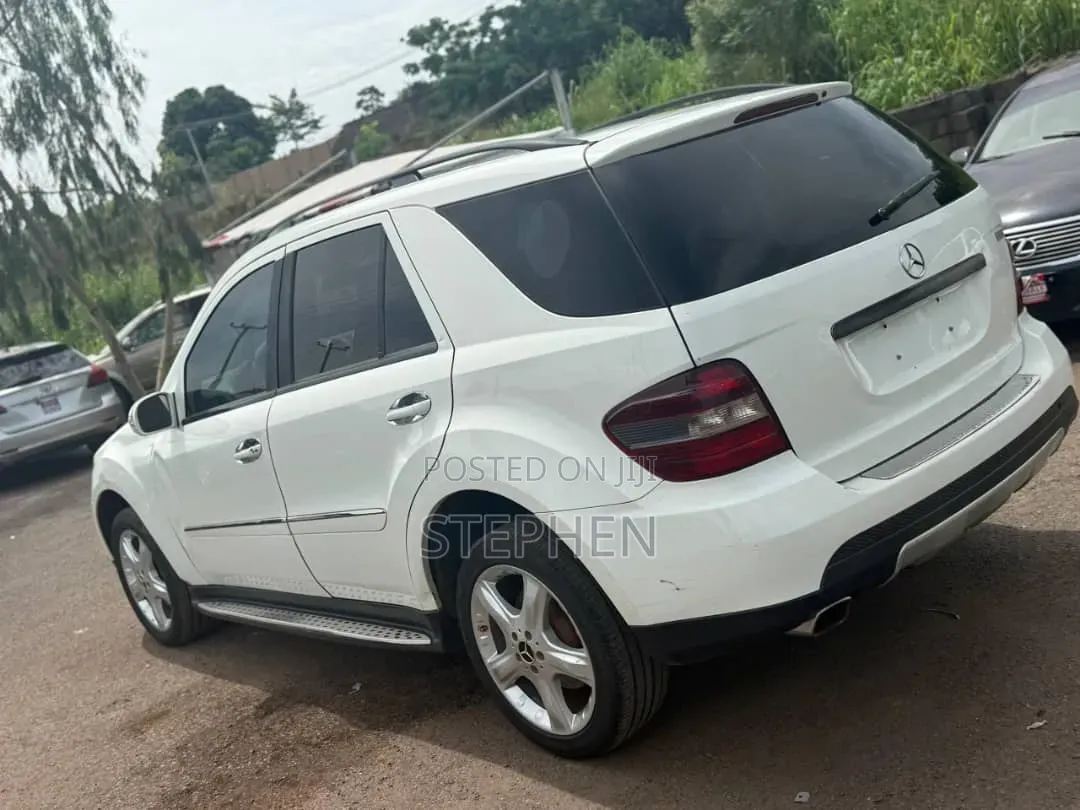 Mercedes-Benz M Class 2010 White