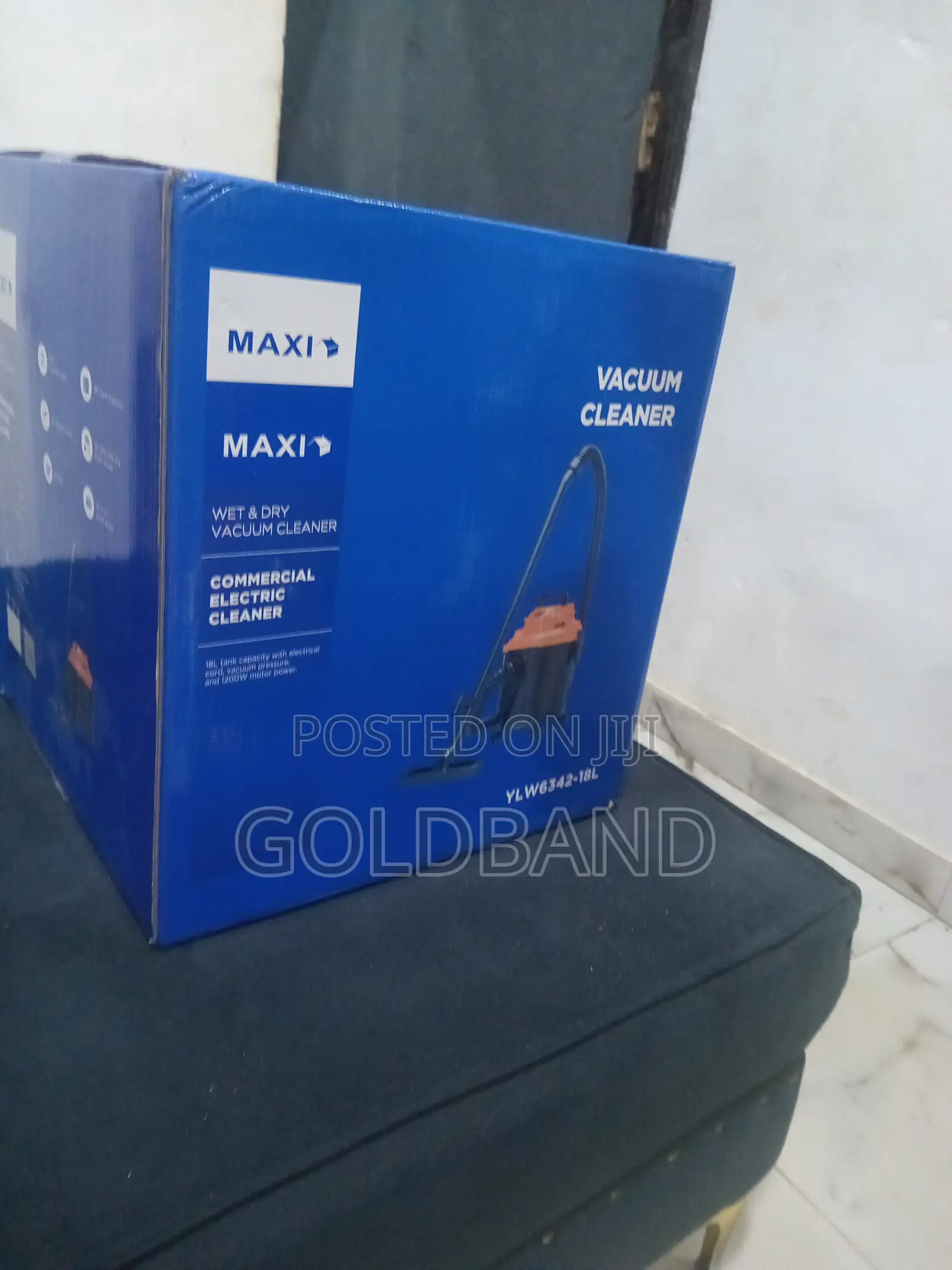Maxi Commercial Dust Liquid Vacuum