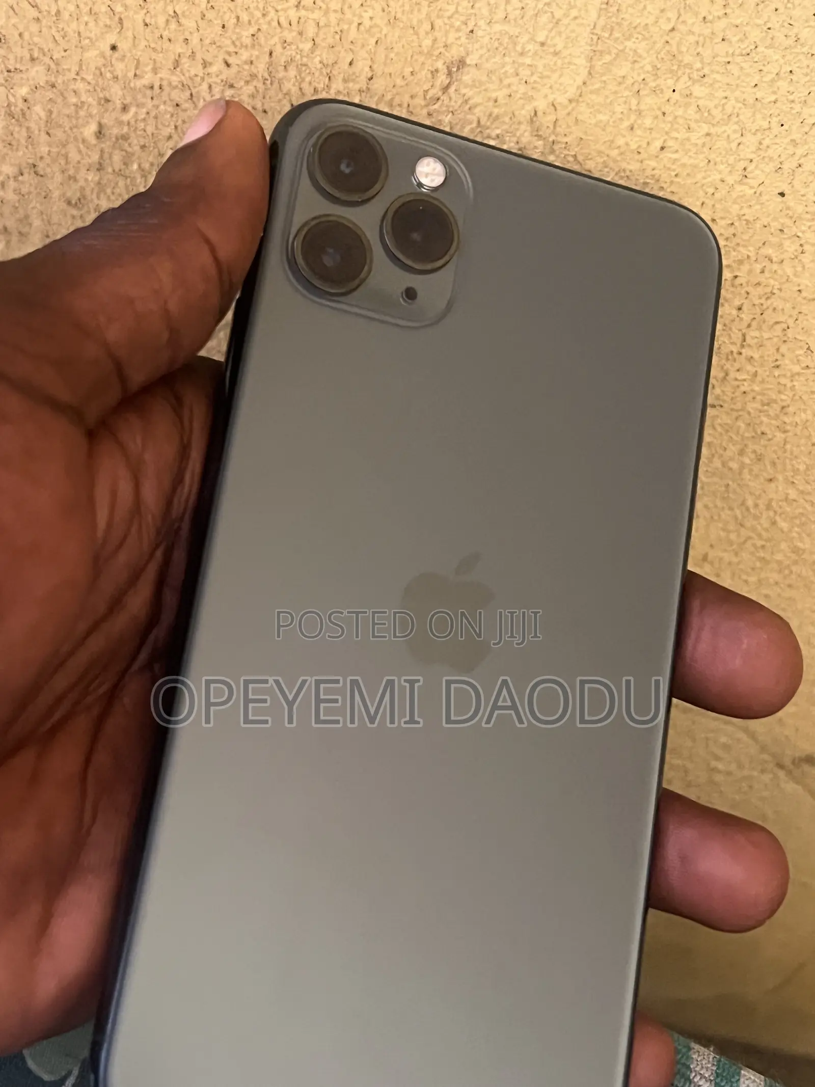 New Apple iPhone 11 Pro Max 64 GB Black