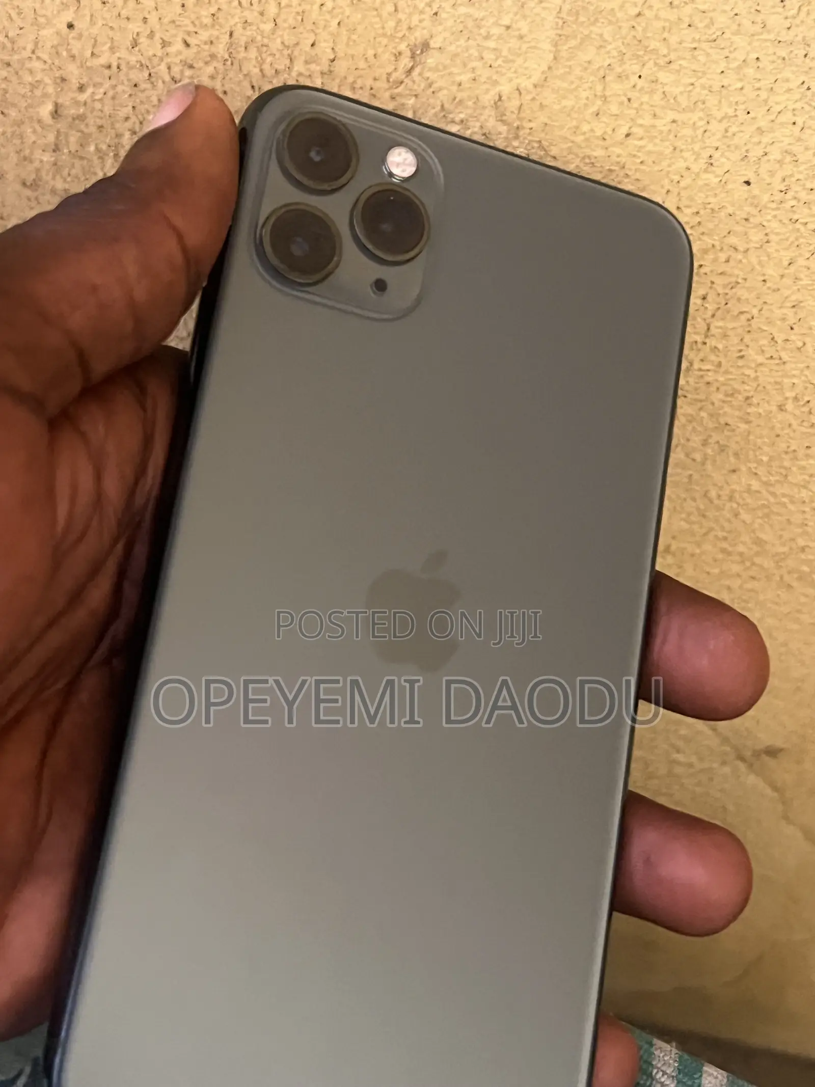 New Apple iPhone 11 Pro Max 64 GB Black
